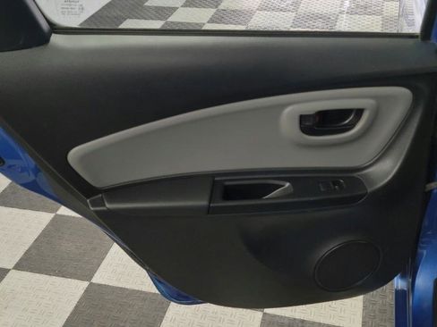 Used 2016 Toyota Yaris L FWD image 17