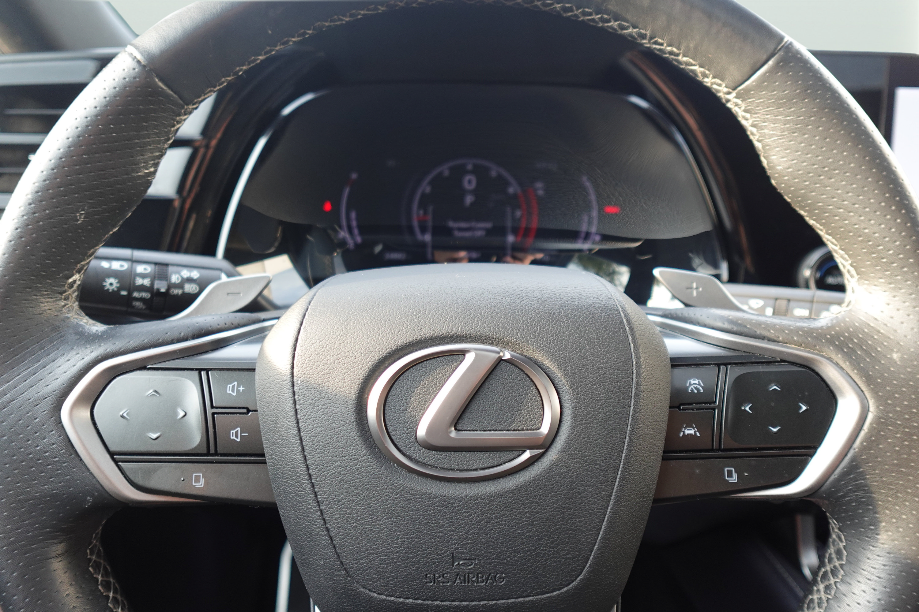 Used 2023 Lexus RX 350 F Sport w/ Cold Area Package AWD/4WD image 38