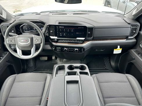 New 2025 GMC Sierra 2500 SLE w/ Preferred Package image 22