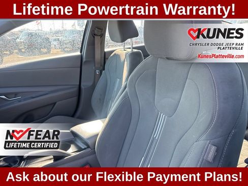 Used 2022 Hyundai Elantra SEL FWD image 22