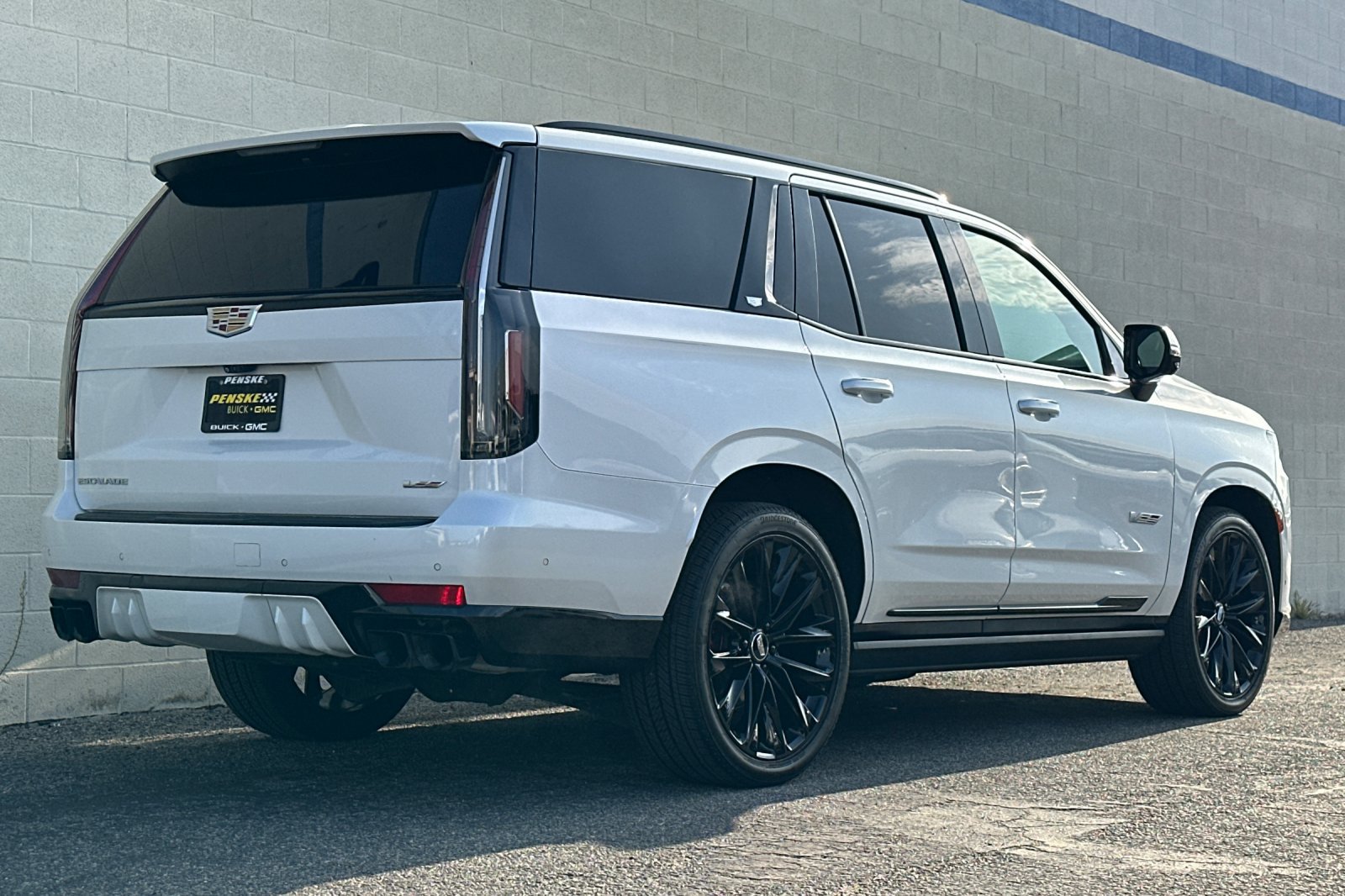 Certified 2023 Cadillac Escalade V AWD/4WD image 4