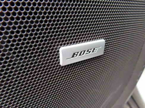 Used 2023 Chevrolet Traverse RS image 11