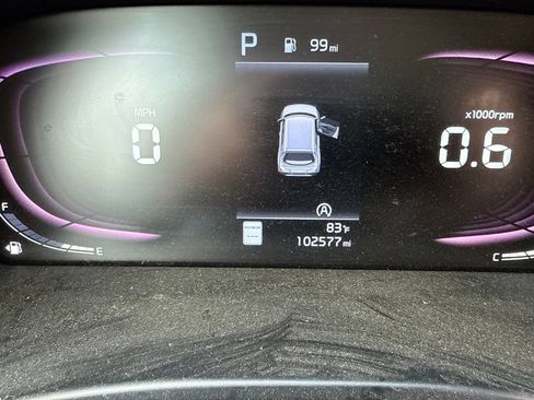 Used 2023 Kia Soul LX w/ LX Technology Package FWD image 5