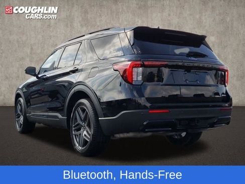 Used 2025 Ford Explorer ST-Line w/ Premium Package image 6
