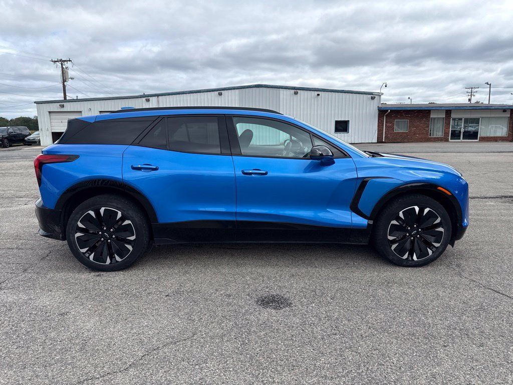 Used 2024 Chevrolet Blazer EV RS AWD/4WD image 6