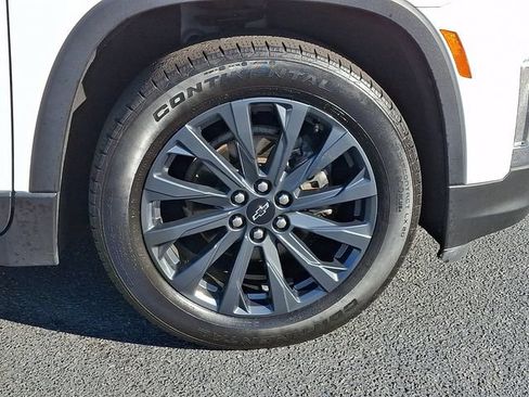 Used 2023 Chevrolet Traverse RS AWD/4WD image 11