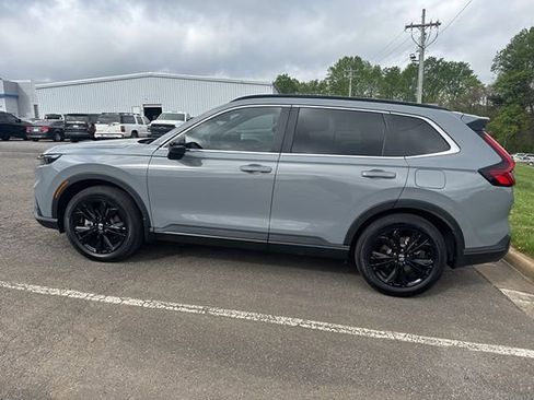 Used 2025 Honda CR-V Sport Touring image 8