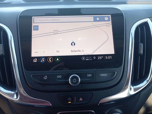 Used 2022 Chevrolet Equinox LT image 33