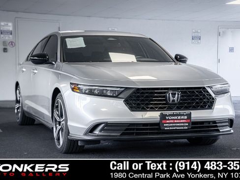 Used 2026 Honda Accord Sport image 4