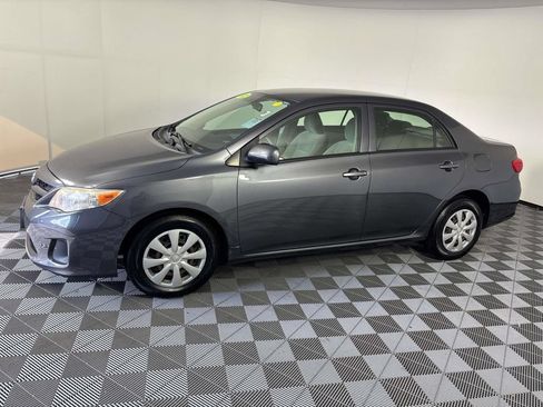 Used 2012 Toyota Corolla L FWD image 5