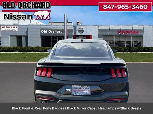 Used 2024 Ford Mustang Coupe RWD image 7