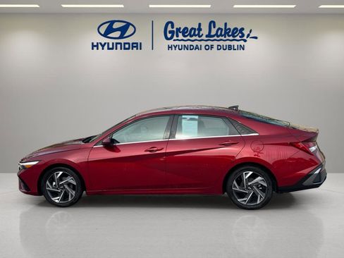 Used 2024 Hyundai Elantra SEL w/ Convenience Package image 2