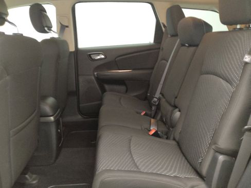 Used 2017 Dodge Journey SE AWD/4WD image 18