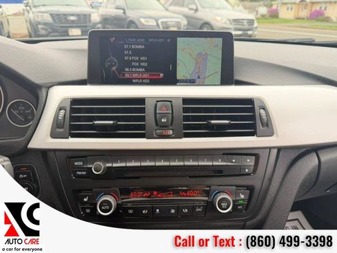 Used 2014 BMW 320i xDrive Sedan AWD/4WD image 21