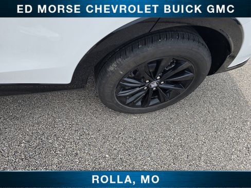 Certified 2025 Buick Envista Sport Touring FWD image 10