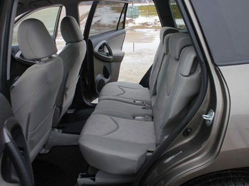 Used 2009 Toyota RAV4 4WD image 39