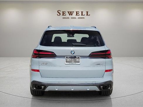 Used 2026 BMW X5 sDrive40i w/ M Sport Package RWD image 4