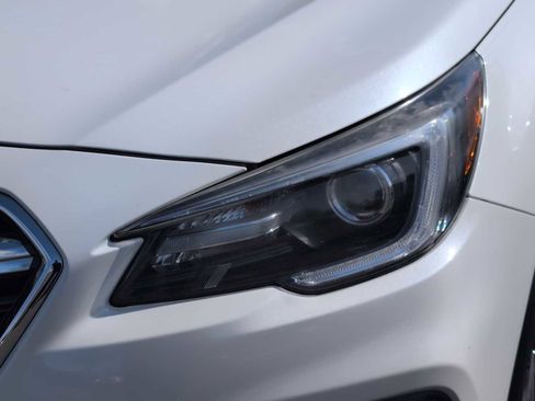 Used 2019 Subaru Outback 3.6R Touring image 11