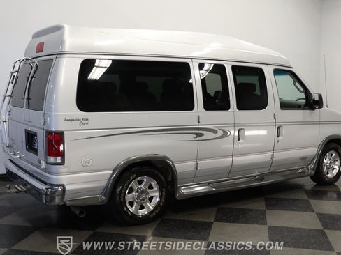 Used 2006 Ford E-150 and Econoline 150 image 11