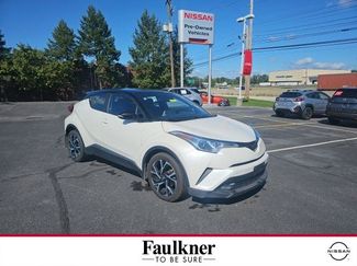 Used 2019 Toyota C-HR XLE FWD video 1
