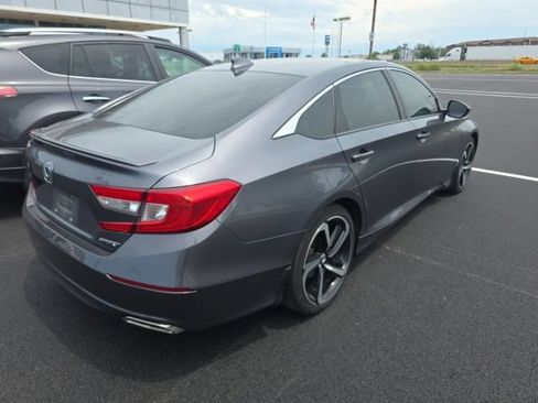 Used 2019 Honda Accord Sport image 4