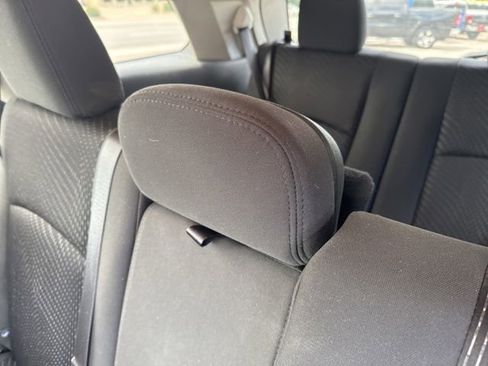 Used 2018 Dodge Journey SE w/ Connectivity Group FWD image 3