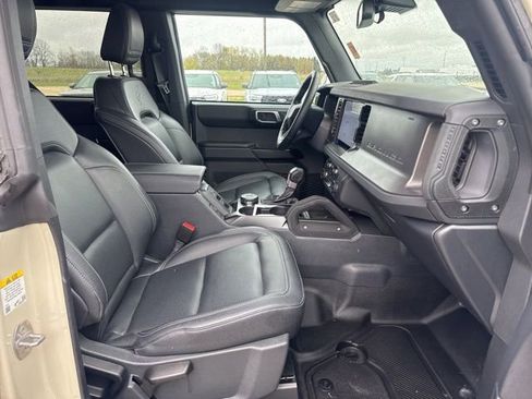 Used 2025 Ford Bronco Badlands AWD/4WD image 15