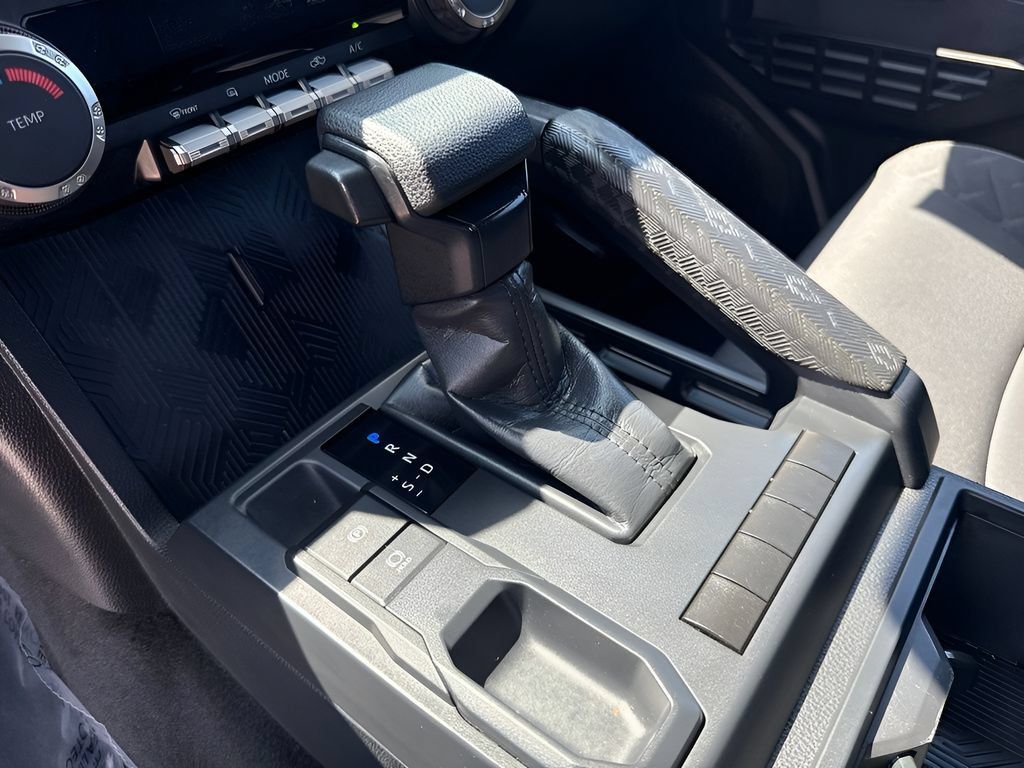 Used 2025 Toyota Tacoma SR RWD image 17