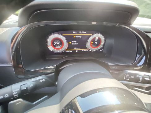 Used 2023 Nissan Pathfinder Platinum image 16