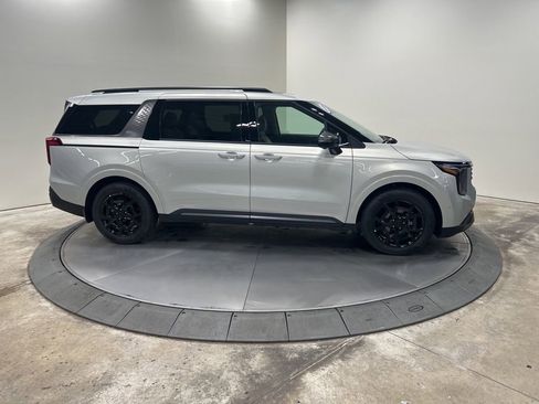 New 2026 Kia Carnival SX w/ SX Dark Edition Package image 4