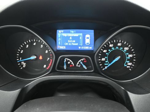 Used 2014 Ford Focus SE w/ Equipment Group 201A FWD image 14