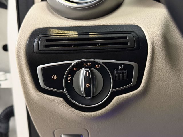 Certified 2022 Mercedes-Benz GLC 300 4MATIC image 19