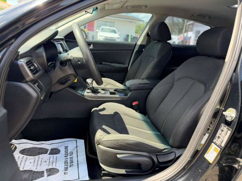 Used 2017 Kia Optima LX FWD image 17