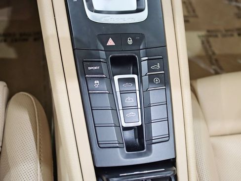 Used 2014 Porsche 911 Carrera RWD image 24