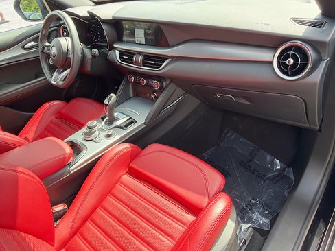 Used 2024 Alfa Romeo Stelvio Ti w/ Performance Driving Package AWD/4WD image 14