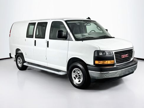 Used 2025 GMC Savana 2500 w/ Driver Convenience Package RWD image 2