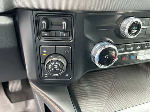 Certified 2023 Ford F350 Platinum w/ Tremor Off-Road Package image 34