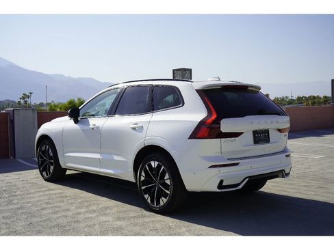 New 2026 Volvo XC60 B5 Plus w/ Protection Package Premier image 7
