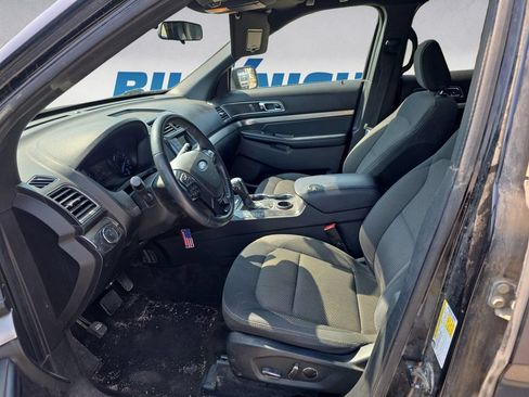Used 2018 Ford Explorer XLT FWD image 9