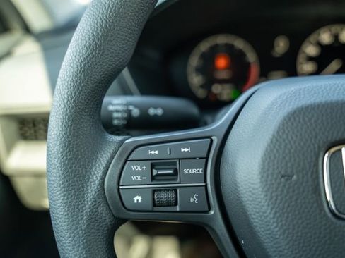 Used 2025 Honda CR-V EX image 23