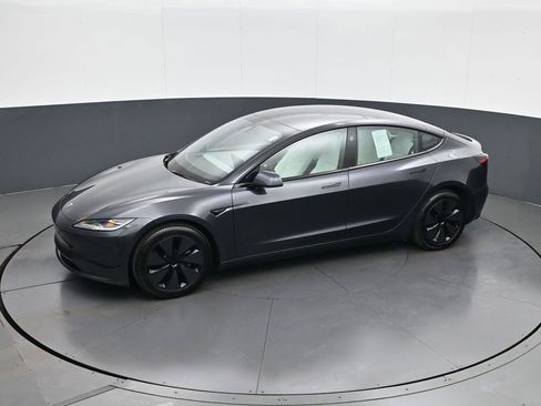 Used 2025 Tesla Model 3 Long Range image 23