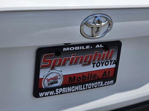 Certified 2022 Toyota RAV4 XLE w/ Convenience Package image 27