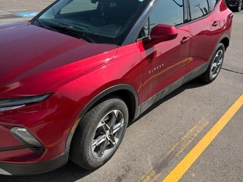 Used 2023 Chevrolet Blazer LT AWD/4WD image 3