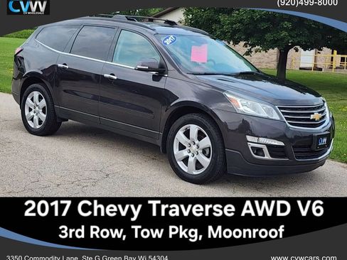 Used 2017 Chevrolet Traverse LT w/ Style and Technology Package AWD/4WD image 1