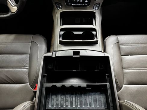 Used 2018 GMC Yukon Denali AWD/4WD image 29