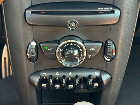 Used 2014 MINI Cooper Clubman S FWD image 17
