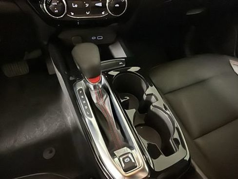 Used 2024 Chevrolet Trax RS w/ Driver Confidence Package FWD image 21
