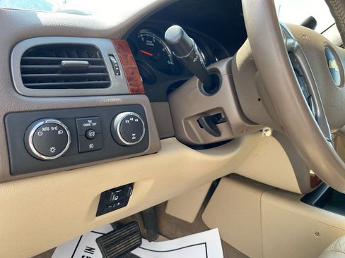 Used 2013 Chevrolet Silverado 2500 LTZ w/ LTZ Plus Package image 13