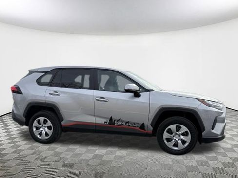 Used 2023 Toyota RAV4 LE image 7