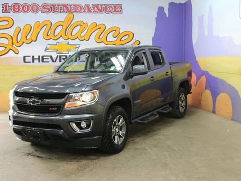 Used 2016 Chevrolet Colorado Z71 AWD/4WD image 2